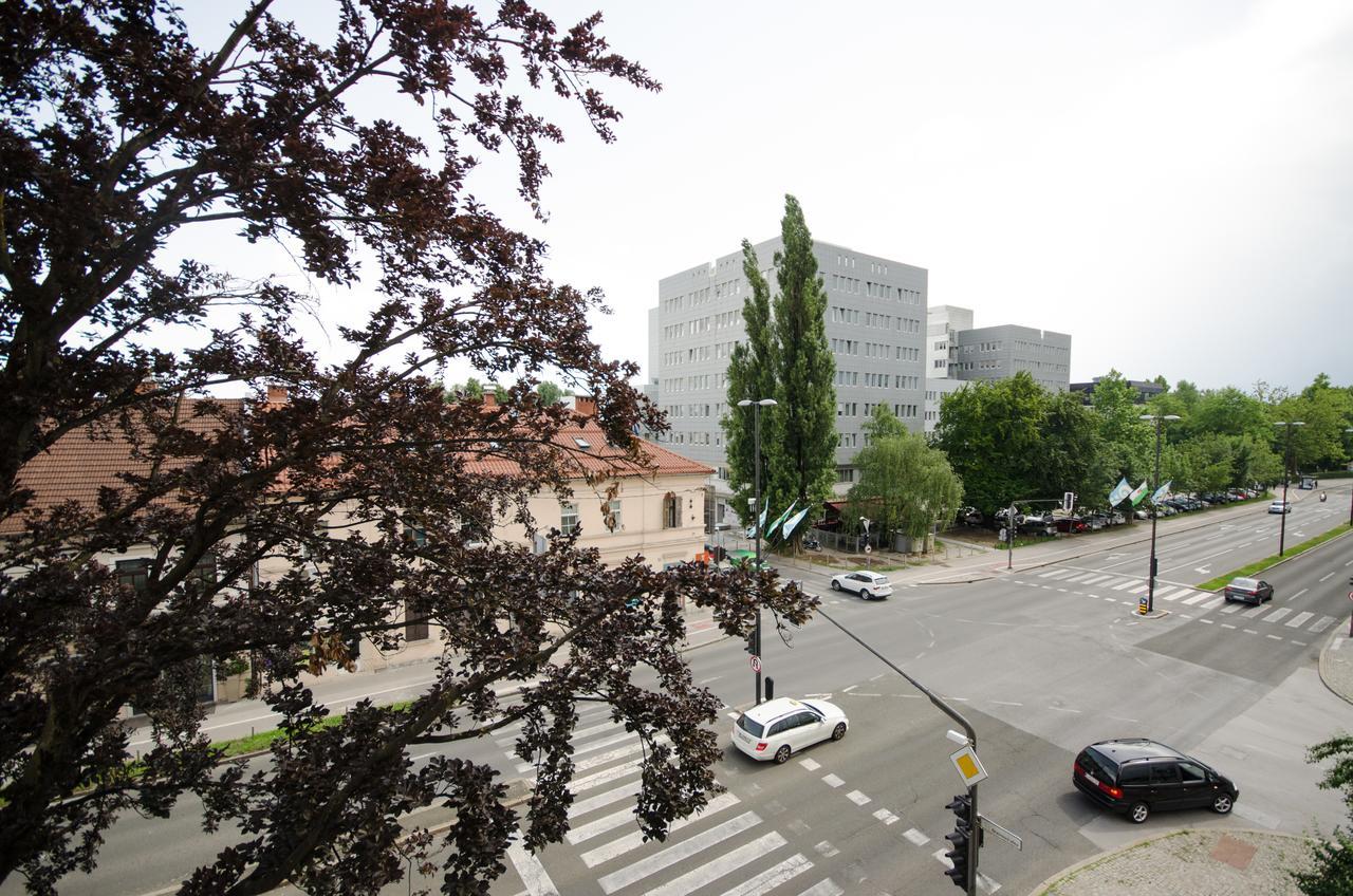 Apartment Trzaska With Free Parking リュブリャナ エクステリア 写真