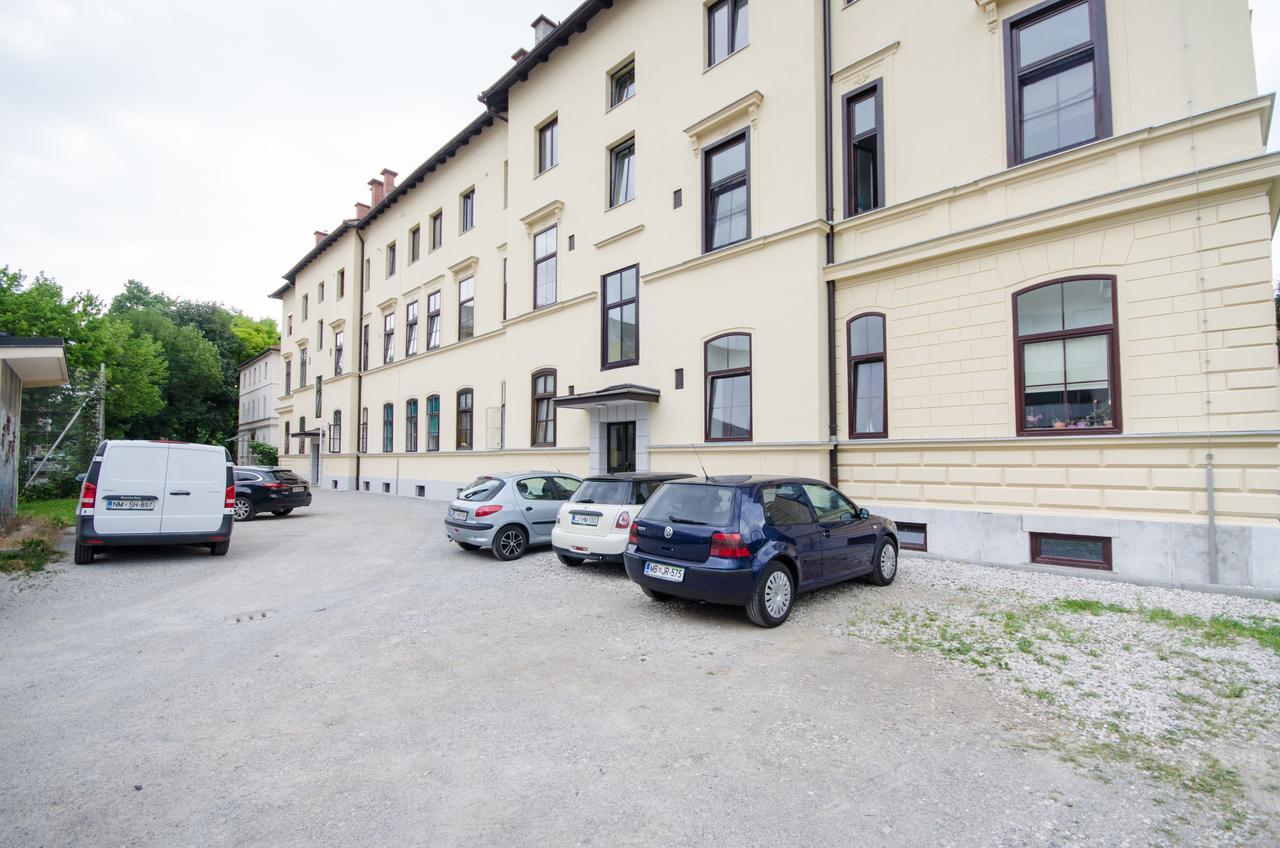 Apartment Trzaska With Free Parking リュブリャナ エクステリア 写真