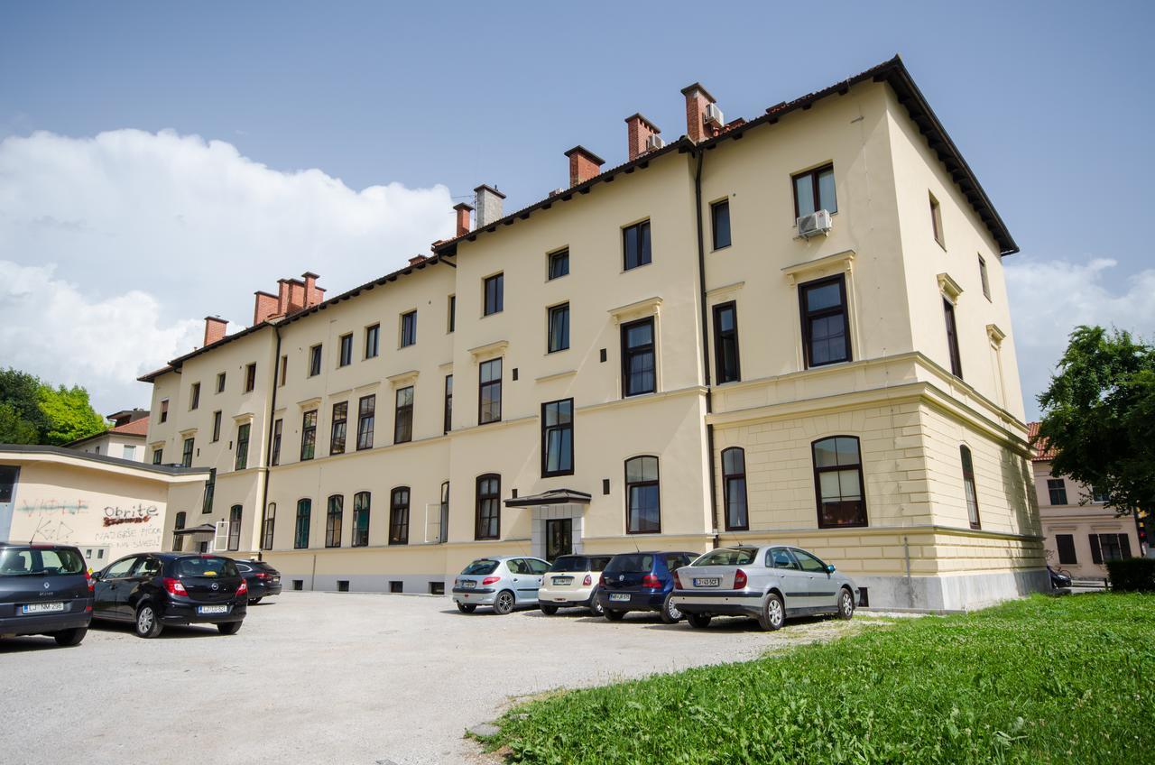 Apartment Trzaska With Free Parking リュブリャナ エクステリア 写真
